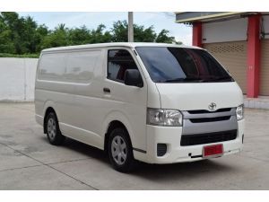 Toyota Hiace 3.0 ตัวเตี้ย (ปี 2015 ) D4D Van MT