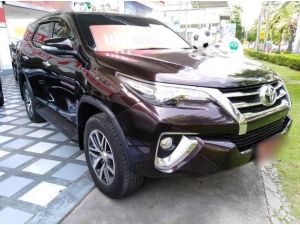 TOYOTA  FORTUNER 2.4V ปี 2015