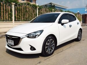 MAZDA 2 1.5 SKYACTIVE XD SPORTS HIGH PLUS ปี 2015 เกียร์AUTO สีขาวมุก(นิยม)