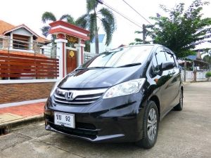 HONDA FREED 1.5 EL ปี 2013 แท้ๆราคาถูกๆ