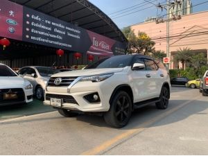 TOYOTA FORTUNER 2.8 V 4WD TRD 2016