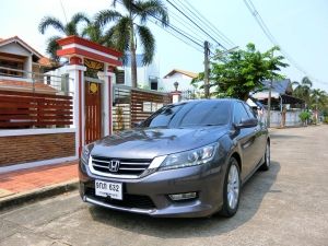 Honda accord 2.0 e l เนวิเกเตอร์ปี 2013มือเดียวออกห้างป้ายแดงเข้าศูนย์ฮอนด้าตลอดค่ะสภาพสวยพร้อมใช้ รูปที่ 0