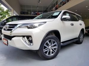 TOYOTA  FORTUNER 2.8 V  ปี 2015 ไมล์ 7 หมื่น