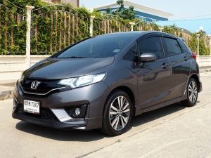 HONDA JAZZ 1.5 SV ปี 2017 เกียร์AUTO TOPสุด มือเดียววิ่งน้อยเพียง 18,000 Km น็อตไม่ขยับ ชุดแต่งรอบคัน สภาพป้ายแดง รูปที่ 0