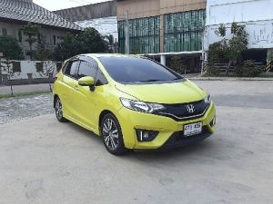 ออกรถ 0 บาท HONDA JAZZ 1.5 SV ปี 2016