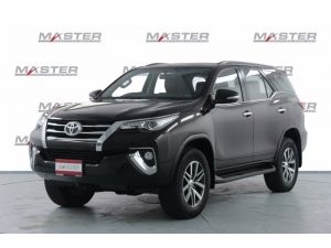 TOYOTA  FORTUNER  2.8 V  NAVI  2WD  2017