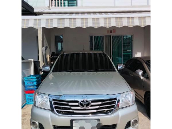 TOYOTA VIGO CAMP CNG   เครื่องเบนซิน ปี 2014  รถบ้านใช้เอง