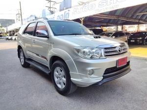 TOYOTA FORTUNER 3.0 V 2WD 2010 AT