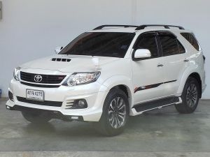 Toyota Fortuner TRD Sportivo 3.0 v ปี 15