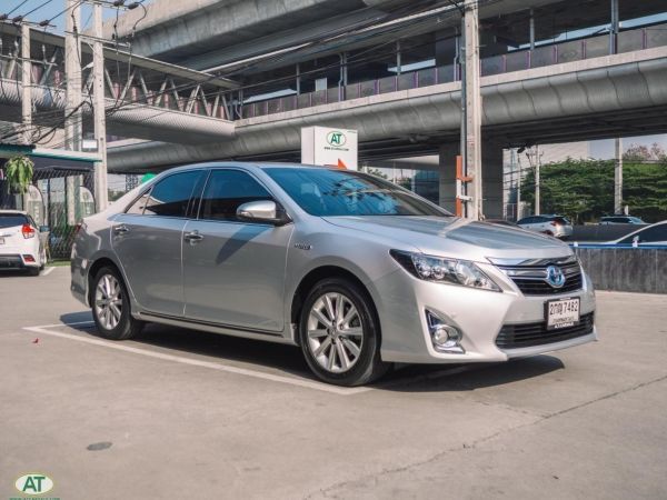 Toyota Camry 2.5 Hybrid MP3 ปี2013 เกียร์ AT ราคา 599,000-. รูปที่ 0