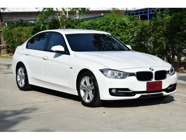 BMW 320i 2.0 F30 (ปี 2015) Sedan AT รูปที่ 0