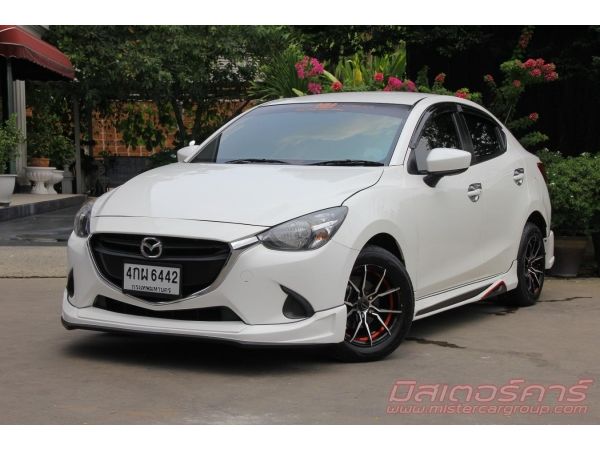 2015 MAZDA2 1.5 SKYACTIV-D ดีเซล *ฟรีดาวน์ *แถมประกันภัย *ไม่ต้องมีคนค้ำ