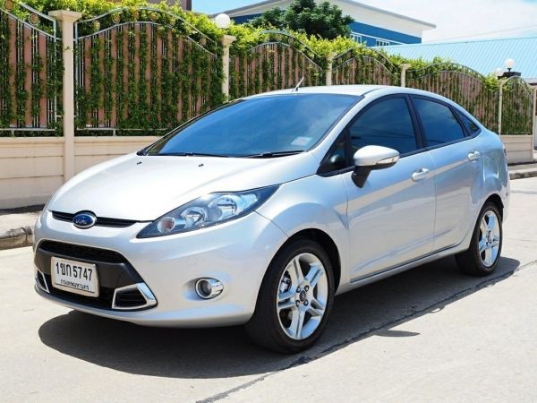 FORD FIESTA 1.5 SPORT SEDAN ปี13 จด 14