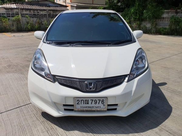 Honda Jazz 2013 สีขาว สภาพดี รูปที่ 0