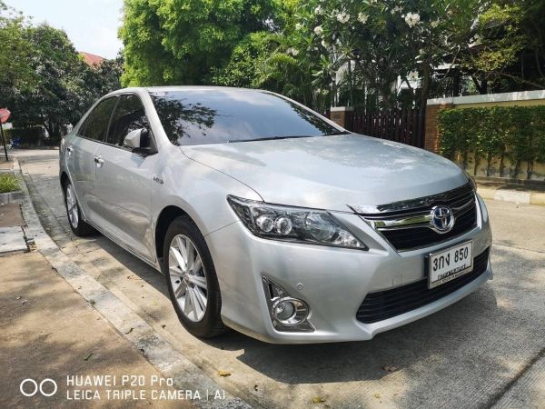 ต้องการขายรถ toyota camry ปี 2014 ไฮบริด ตัวทอปสุด เพิ่งเปลี่ยนแบตเตอรี่ใหม่