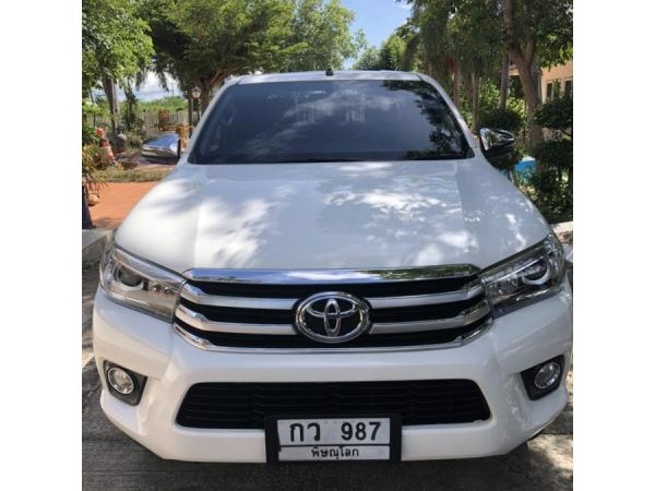 Toyota Revo Double Cab Prerunner 2x4 2.4E M/T