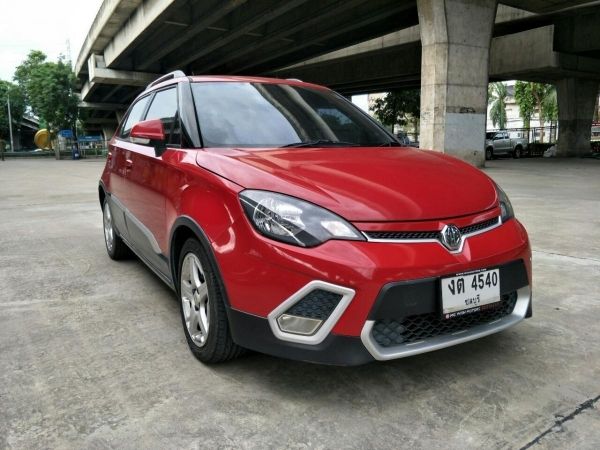 MG3 1.5Xross Sunroof Hatchback ปี2018 เครดิตดีฟรีดาวน์