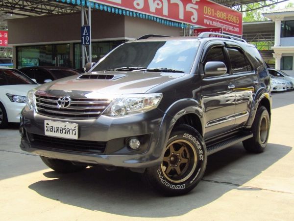 2013 TOYOTA FORTUNER 2.5 G ฟรีดาวน์ จัดได้เต็ม แถมประกันภัย