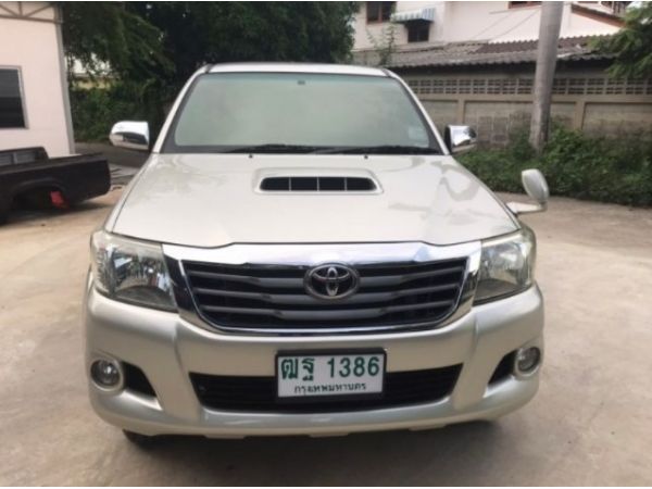 ขายรถยนต์ Toyota Hilux Vigo Champ 2.5E vn-prerunner ปี 2011