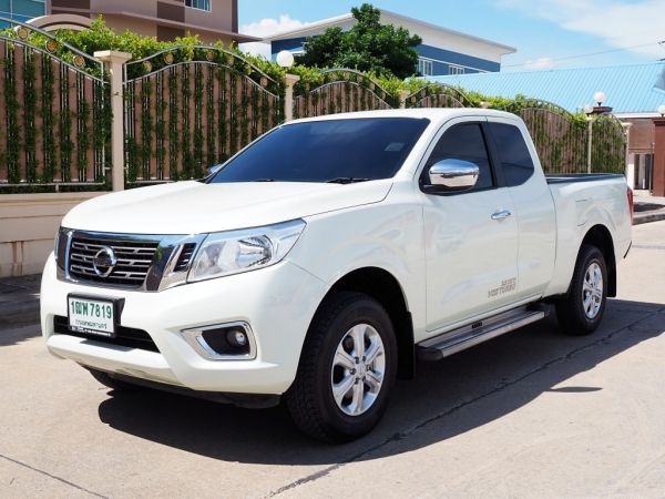 NISSAN NP300 NAVARA KING CAB 2.5 V ปี 2016 เกียร์MANUAL 6 Speed สีขาวมุก(นิยม) สภาพนางฟ้า รูปที่ 0