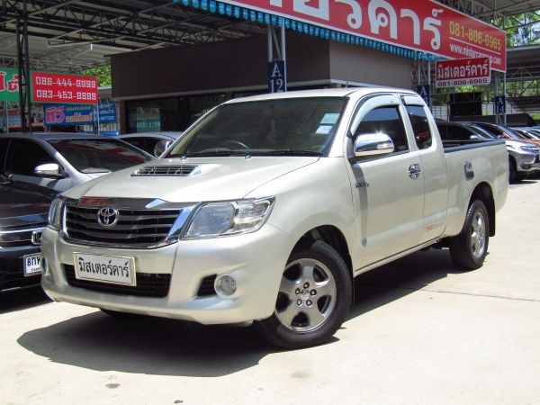 *จัดได้เต็ม *ฟรีดาวน์ *แถมประกันภัย 2012 TOYOTA VIGO CHAMP SMART CAB 2.5 E