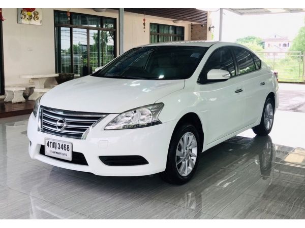 NISSAN SYLPHY 1.6E สีขาว เกียร์ออโต้