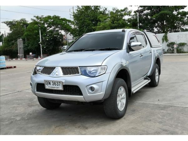 MITSUBISHI TRITON DOUBLE CAB 2.4 GLS PLUS 2011 MT