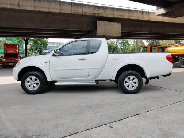 MITSUBISHI TRITON 2.4 PLUS GLS LTD ปี 2014 