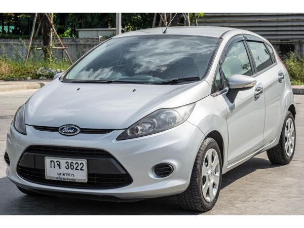 Ford Fiesta 1.5 Trend 5ประตู AT ปี 12