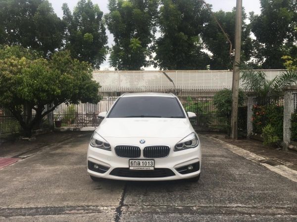 ขายรถ BMW 218i grand tourer สีขาวปี2017