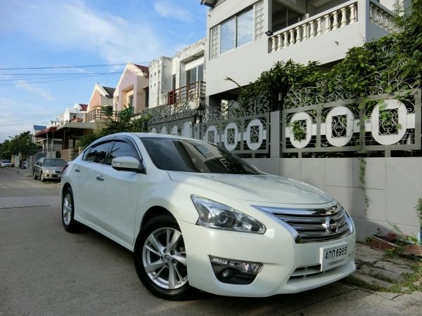 nissan teana 200xl ปี 2015 top สุดประหยัดน้ำมันออกห้างป้ายแดง