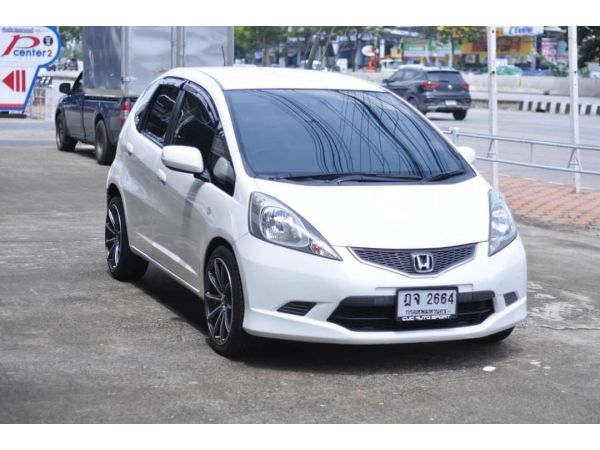 Honda Jazz 1.5V Hatchback AT 2010 รูปที่ 0