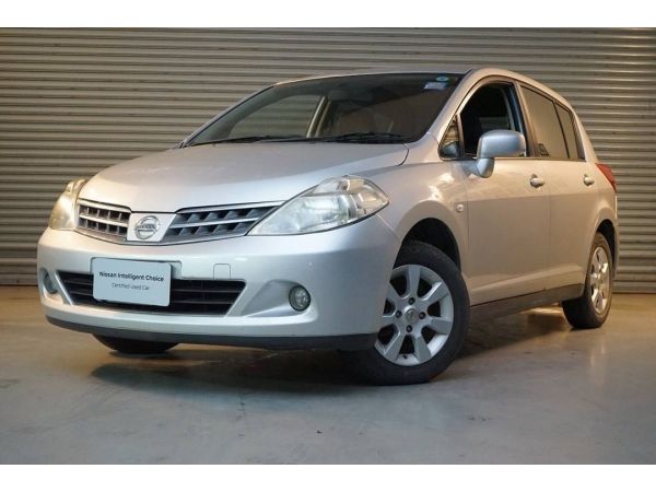 Nissan Tida 1.8G Hatchback AT 2012