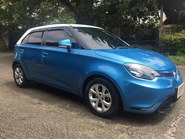 MG 3 1.5X ฟ้า-ขาว Sunroof 2017