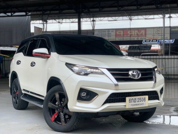 Toyota Fortuner 2.8TRD Sportivo 4WD AT 2018 รูปที่ 0