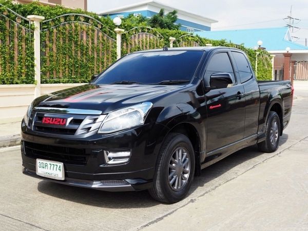 Isuzu Dmax Spacecab 2.5 VGS Z X-Series MT 2015