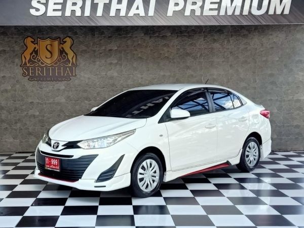 TOYOTA YARIS ATIV 1.2J ปี 2018 สีขาว