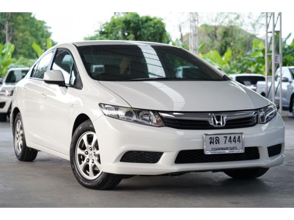 Honda Civic FB 1.8 S เกียร์ออโต้ ปี 2012 รถสวยเลยจ้า