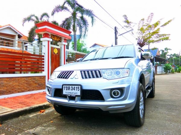 MITSUBISI PAJERO SPORT 2.5 GT AUTO ขับ2 ปี2012 รถมือเดียวออกห้างป้ายแดงไม่เคยมีอุบัติเหตุสภาพสวยเดิมพร้มใช้ค่ะ