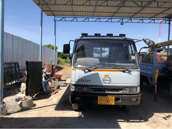 ขายรถ 6 ล้อ hino fc3j 165hp ยาว 6.5 เมตร รถห้าง