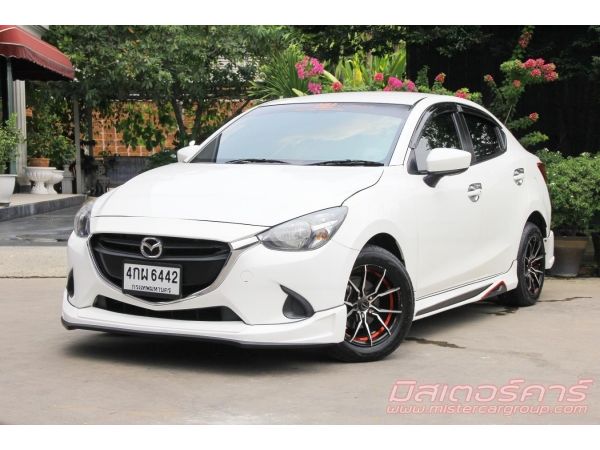 ฟรีดาวน์ แถมปนะกันภัย 2015 MAZDA2 1.5 SKYACTIV-D ( ดีเซล )