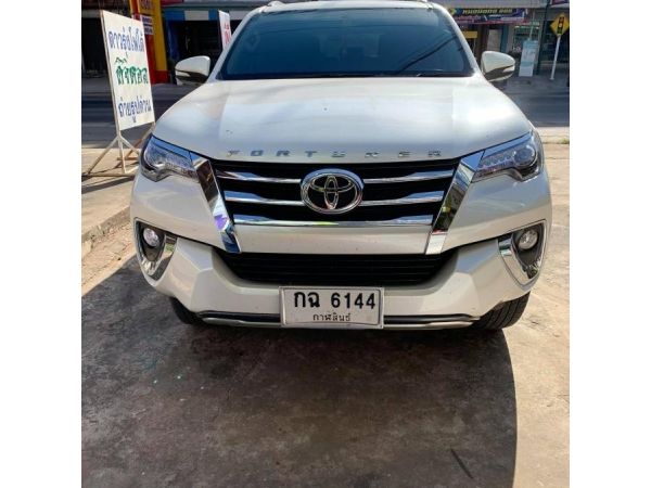 2016 TOYOTA FORTUNER 2.4 2WD A/T สีขาว รูปที่ 0