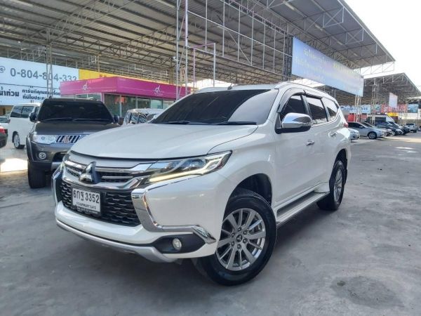 Mitsubishi Pajero Sport 2.4 GT  Premium 2WD ปี2017 ไมล์น้อย 4x,xxx กิโลแท้ มีประวัติเข้าศูนย์ตลอดค่ะ