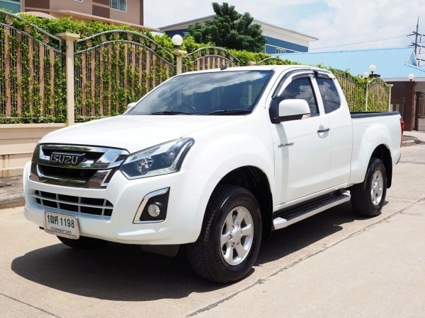 ISUZU D-MAX ALL NEW BLUE POWER SPACECAB HI-LANDER 1.9 DDI Z ปี 2016 เกียร์AUTO สภาพนางฟ้า รถกระบะ อีซูซุ