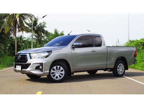 TOYOTA REVO SMART CAB 2.4 J PLUS แต่งหน้า ROCCO ปี 2018 สีบรอนซ์เงิน