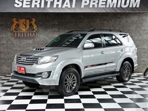 TOYOTA FORTUNER CHAMP 3.0V 2WD MIDNIGHT SHINE ปี 2015 สี Silver Metallic