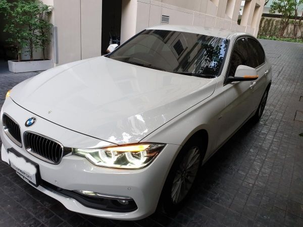 ขาย BMW 320d Luxury ยังมี BSI เหลือๆ