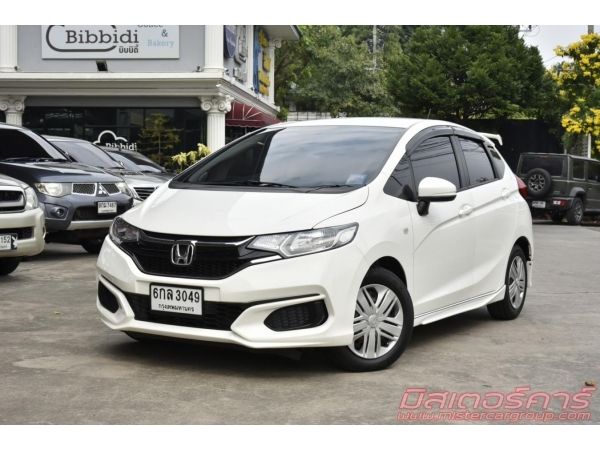 รถมือเดียว ไมล์น้อย *จัดไฟแนนซ์ได้เต็ม *ฟรีดาวน์ *แถมประกันภัย 2017 HONDA JAZZ 1.5 S I-VTEC