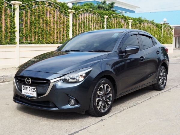 MAZDA 2 1.5 SKYACTIVE XD HIGH PLUS L ปี 2016 จดปี 2017 เกียร์AUTO สภาพนางฟ้า รถเก๋ง มาสด้า รถยนต์ รถ สภาพดี