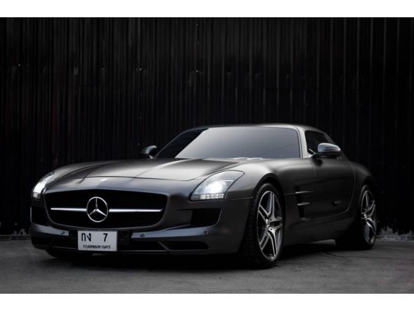 Mercedes benz SLS AMG gullwing สี designo mystic white / red designo interior ปี 2012 30,000km